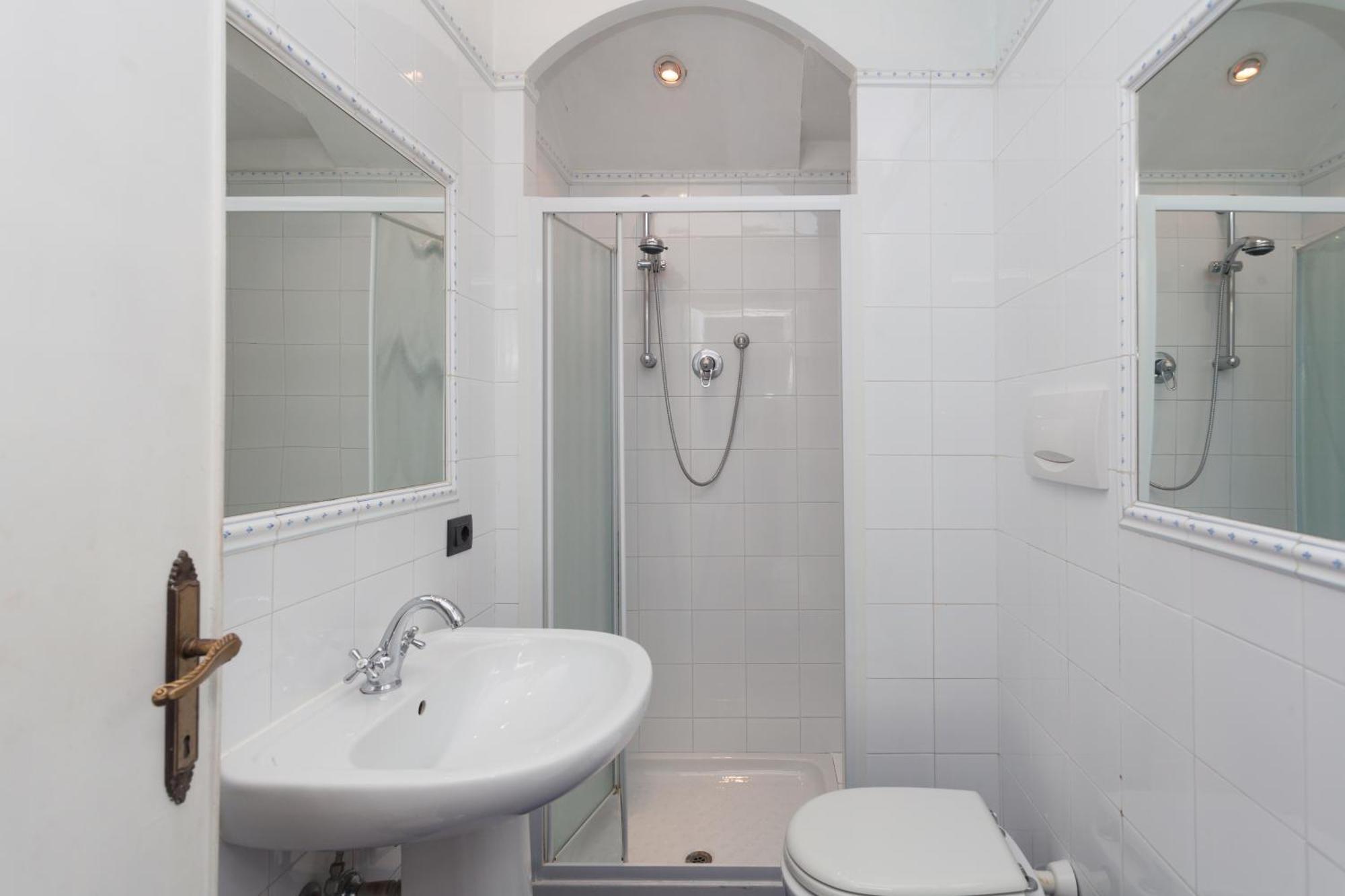 Palazzo Del Duca Piazza Navona Guest House โรม ภายนอก รูปภาพ