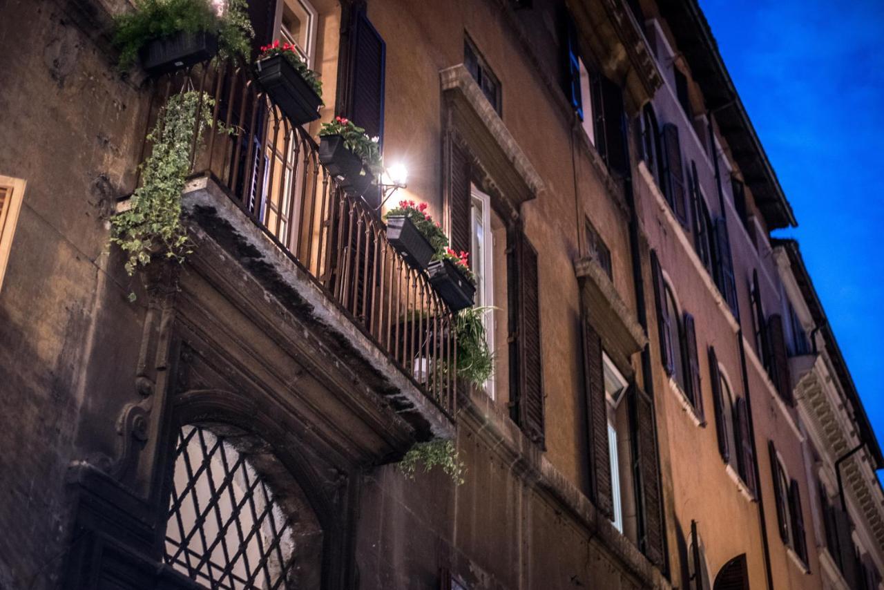 Palazzo Del Duca Piazza Navona Guest House โรม ภายนอก รูปภาพ